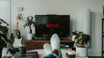 netflix αύξηση των κερδών του εν μέσω πανδημίας